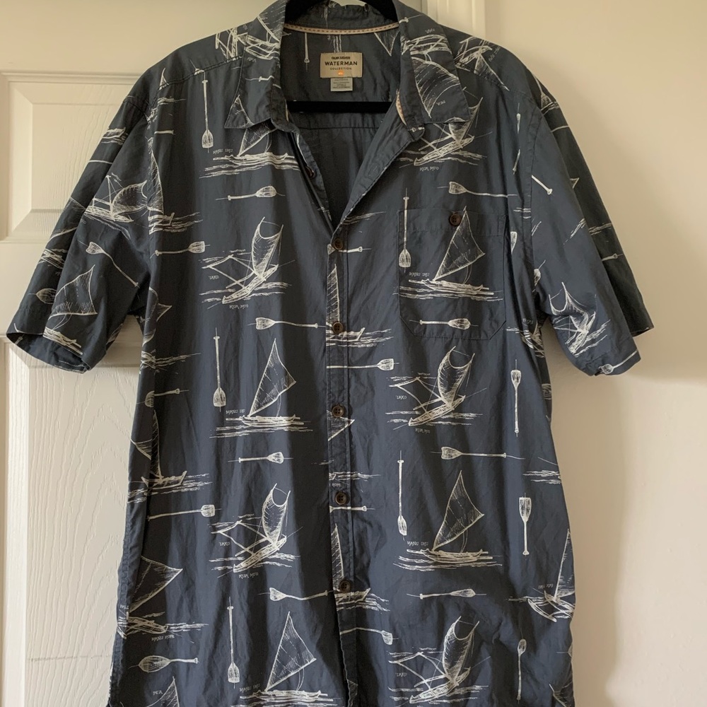 Men’s dress shirt